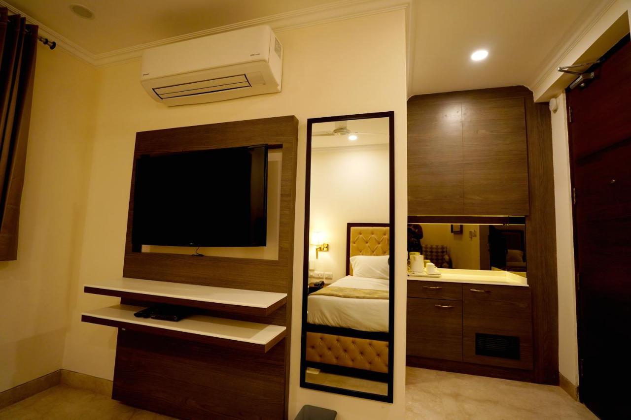 Hotel Wongdhen House Nuova Delhi Esterno foto