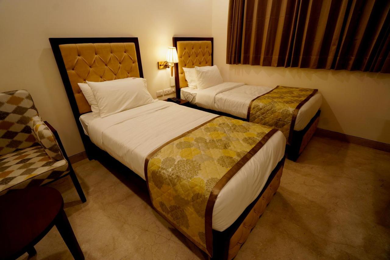 Hotel Wongdhen House Nuova Delhi Esterno foto