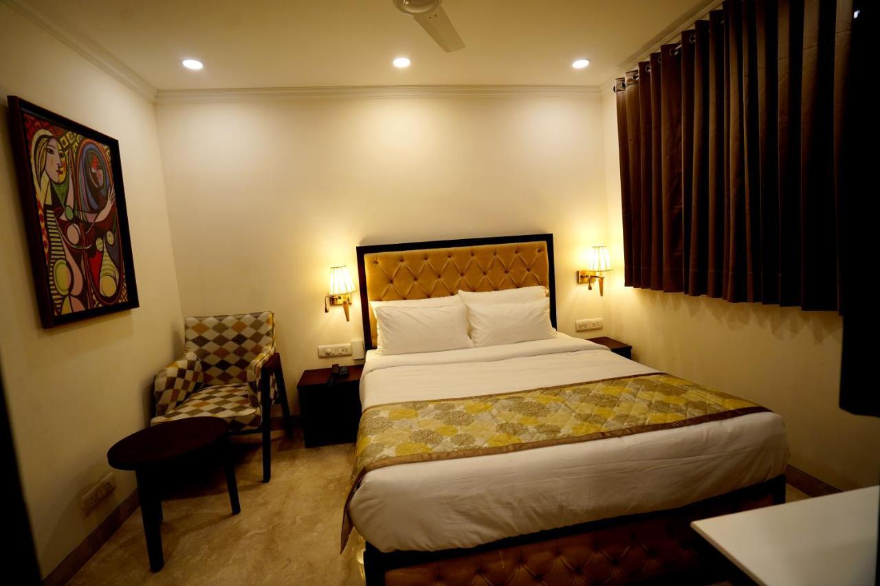 Hotel Wongdhen House Nuova Delhi Esterno foto